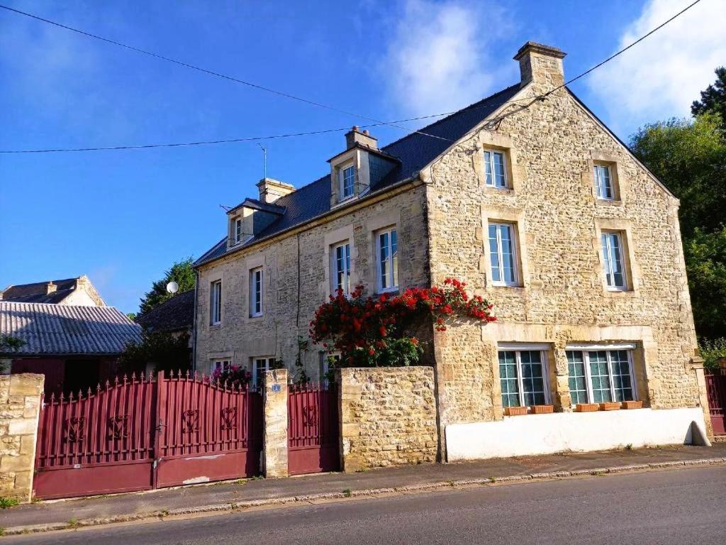Chambres D'Hotes De Charme Entre Bayeux Et Les Plages Du Debarquement Sommervieu Kültér fotó