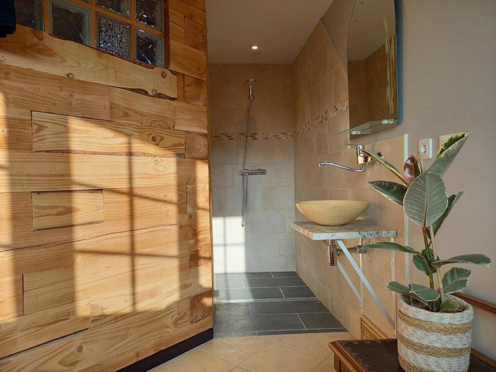 Chambres D'Hotes De Charme Entre Bayeux Et Les Plages Du Debarquement Sommervieu Kültér fotó